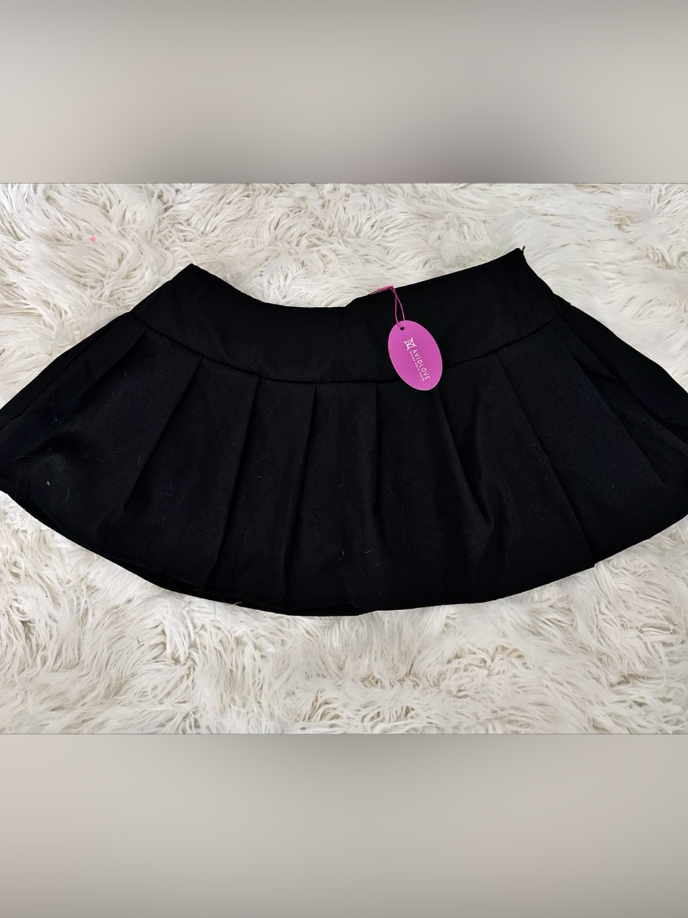 Classic Black Pleated Mini Skirt